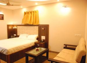 Le Emerald Residency