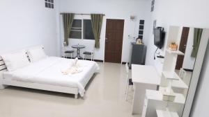 Ruen Aiyara Apartment