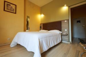 Hotels Hotel La Flambee : photos des chambres