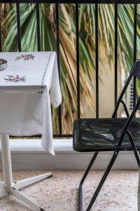 Cozy & Quiet Central Apartment