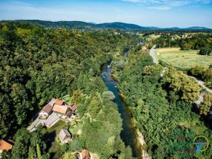 Guest House Nena Rastoke - Nature Retreat with waterfall views
