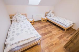 Dwór Skalny Apartamenty, Pokoje i Restauracja Karczma Skalna