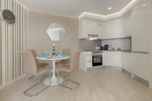 LUX APARTMENT OCEAN GARDEN - PLAYA PARAISO - 2 Bedrooms, 2 Bathrooms, Big Terrace