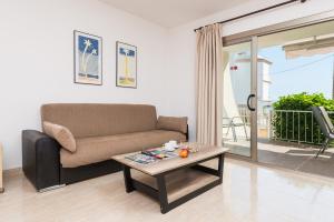 Encantador Dúplex Vacacional Reformado, Salzes 5, Frente a la Playa de Alcudia