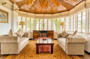 The Clovelly Bungalow