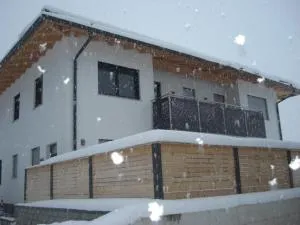 die Gartenwohnung - Tanja Tipotsch - 施文道