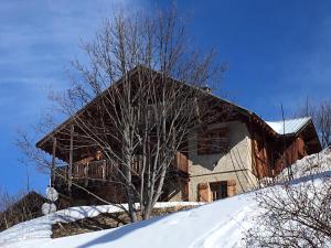 Chalets CHALET AUTHENTIQUE 4 etoiles AVEC SAUNA A 150M DES PISTES - DOMAINE ALPE D'HUEZ - Chalet Mariouchka : photos des chambres