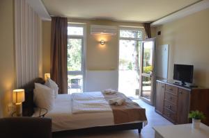 Adler Hotel & Restaurant