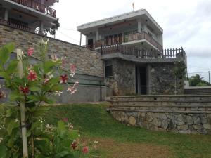 LOTUS VILLA HOLIDAY RESORT - Matara