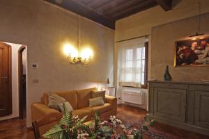 Verrazzano Apartment