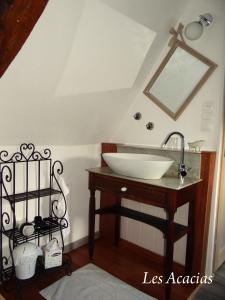 B&B / Chambres d'hotes Chambres d'Hotes L'Ostal de Pombonne : photos des chambres