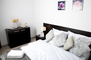 Apartament IKAR z ogródkiem, blisko morza