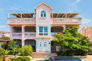 Apartments Mirjana - Stara Novalja - Stara Novalja