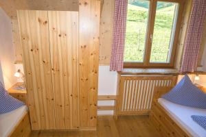 Urlaub mitten im Wald - Lueg