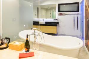 Ao Cho Grandview Hideaway Resort