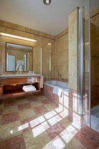 Hotels Grand Hotel & Spa Uriage : photos des chambres