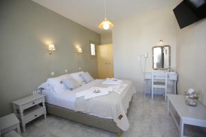 Alexandra's Rooms Paros Greece