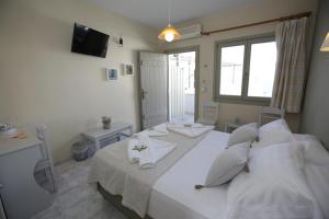 Alexandra's Rooms Paros Greece