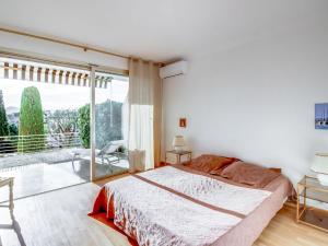 Apartment Les Hortensias by Interhome