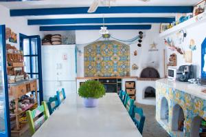 Villa Arios, pool, jacuzzi and sea