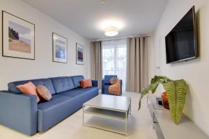 Lion Apartments - Chopina 29 with parking 5 min from the beach and Center