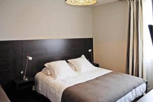 Hotels Hotel Ronsard : photos des chambres