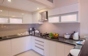 Oakwood Residence Naylor Road Pune