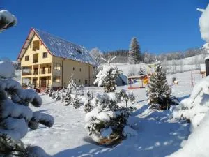 卡萨维罗宾馆 - Frumosu