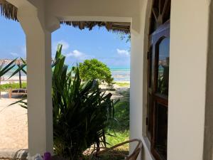 Blue Earth Beach Bungalow