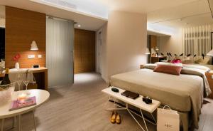 Double Superior With Balcony  room in Park Hotel