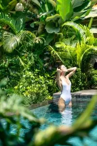 Kailash Bali - Blahbatu