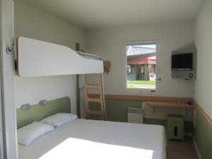 Hotels ibis budget Pontivy : Chambre Triple