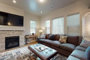 Pinnacle Pines - Mountainaire