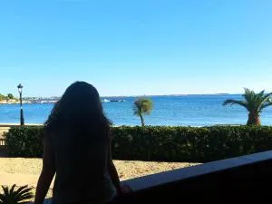 Beach Home Noemie - Vir