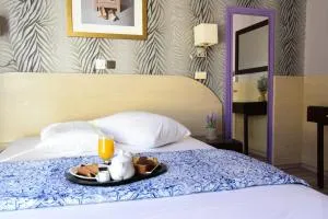 伊娃比雷埃夫斯酒店 - 埃莱夫西纳