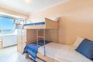 Apartamento de dos habitaciones con vistas al mar