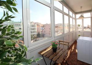 Poppy house in Anjos