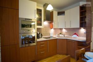 Apartament z kominkiem