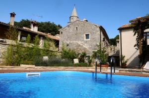 4 star Коттедж Holiday Homes Poli Svetega Antona Gračišće Хорватiя