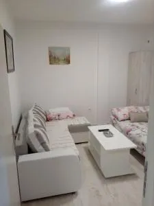 Apartmani M&V - Zgrada