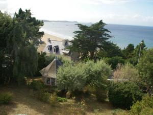 Maisons de vacances Atmospheric holiday home in Erquy with views : photos des chambres