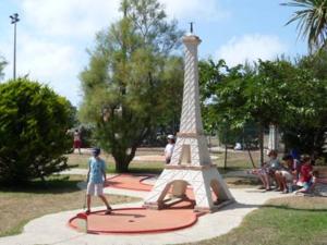 Maisons de vacances VILLA CASA KOKO 10 PERS piscine chauffee, petanque, ping pong VIEUX-BOUCAU : photos des chambres
