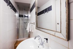 Appartements Les Precieuses Suites & Spa I : photos des chambres