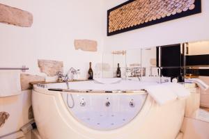 Appartements Les Precieuses Suites & Spa I : photos des chambres