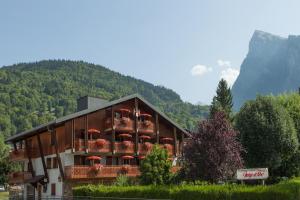 Hotels Chalet-Hotel Neige et Roc, The Originals Relais (Hotel-Chalet de Tradition) : photos des chambres