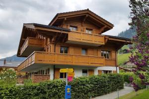 Gstaad Perfect Winter Luxury Flat with great views