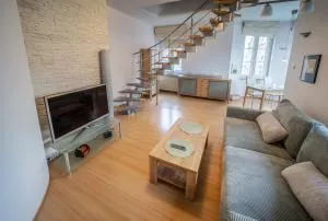 Luxury Vision Apartment - Opolí