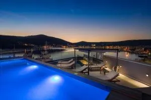 Beachfront Luxury Villa - 大德尔韦尼克