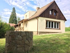 Chalet NA SAMOTĚ U LESA Komařice Tchéquie