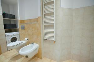 Warsaw Concierge Garden Retreat